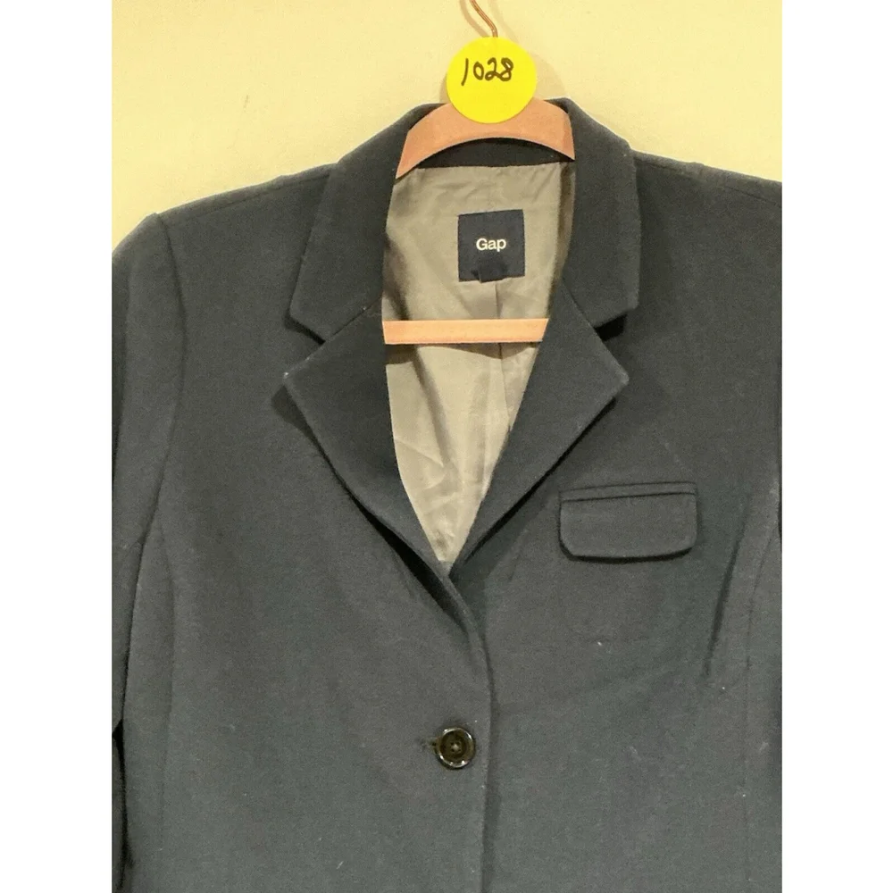 Woman’s Gap Size 0 Blue 2 Button Up Lined Blazer - Picture 3 of 11